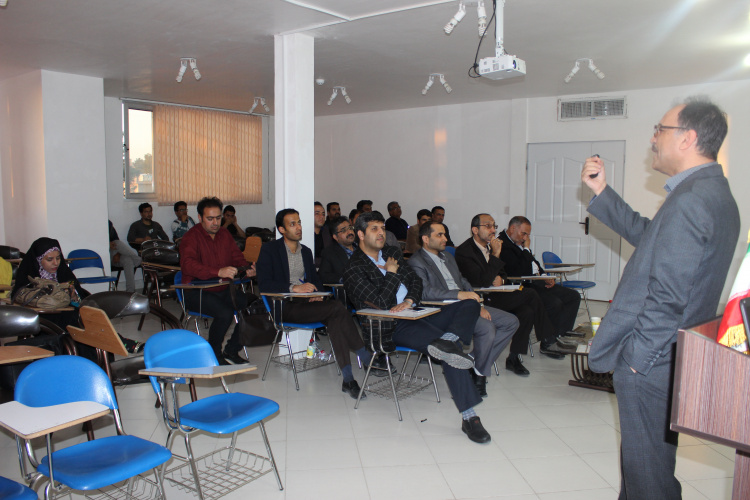 کارگاههای کارآفرینی در دانشگاه جامع علمی کاربردی استان خراسان جنوبی برگزار شد.