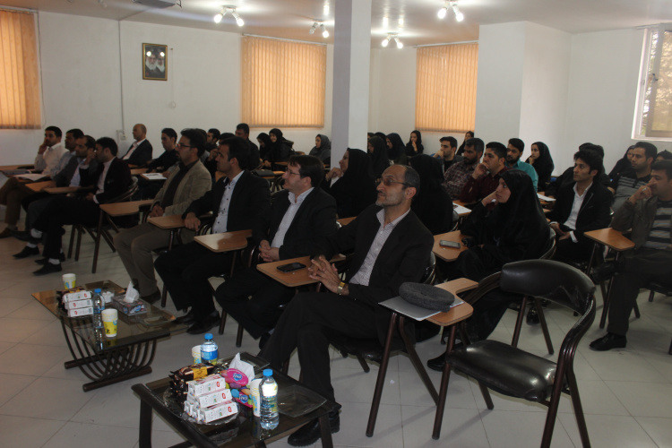 برگزاری کارگاه آموزشی پیشگیری از آسیب های اجتماعی در فضای مجازی