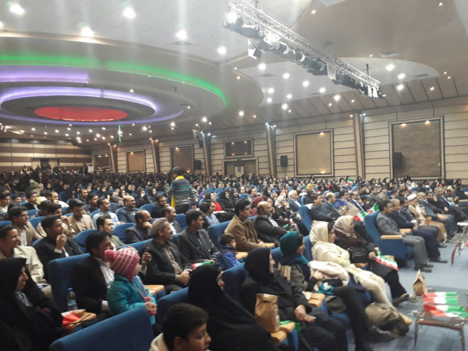 جشن ۴۰ سالگی انقلاب اسلامی با همکاری دانشگاههای استان در بیرجند برگزار شد